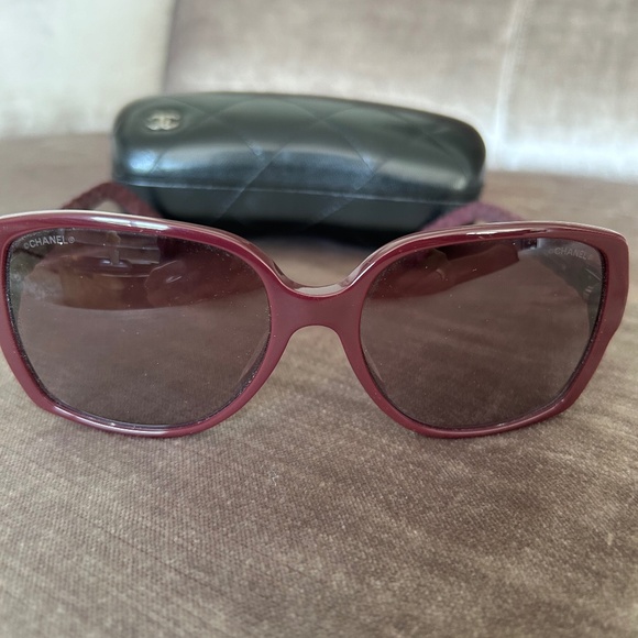 Chanel sunglasses main image 5